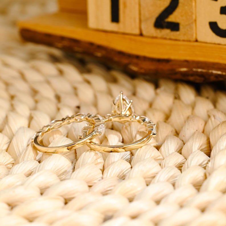 Marquise Cut Cluster Styled Lab Grown Diamond Bridal Ring Set