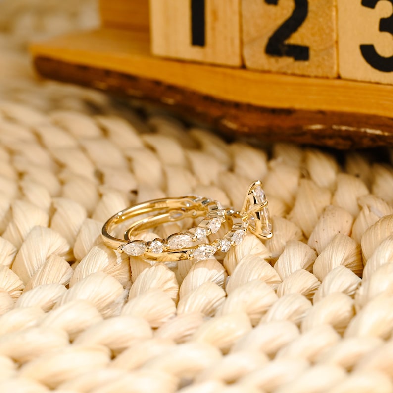 Marquise Cut Cluster Styled Lab Grown Diamond Bridal Ring Set