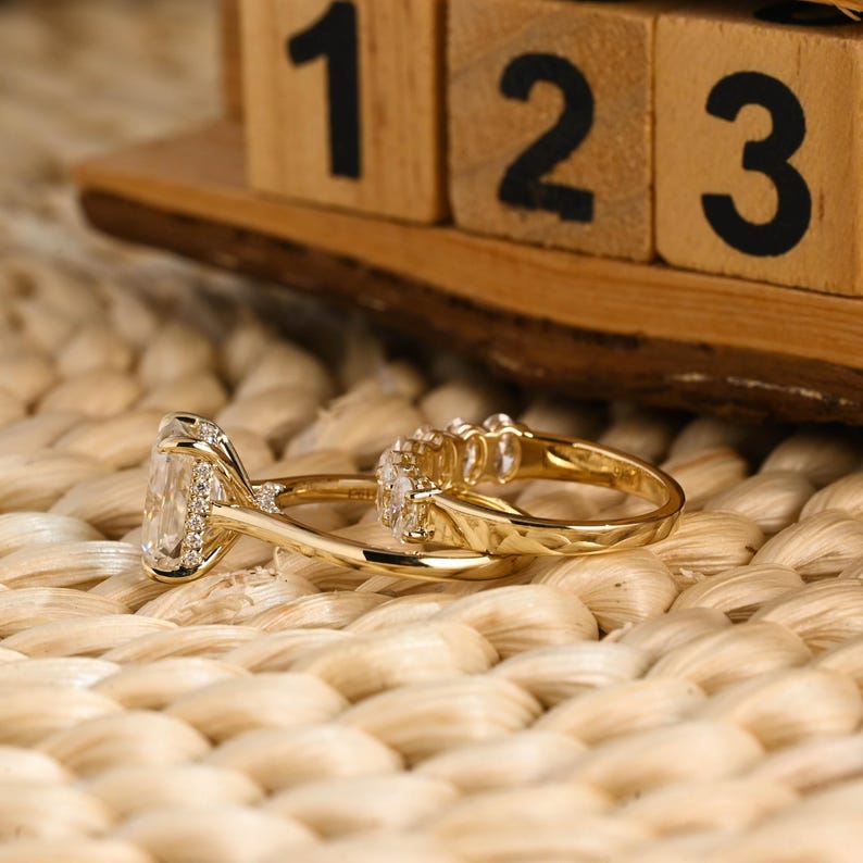 Marquise Cut Cluster Styled Lab Grown Diamond Bridal Ring Set