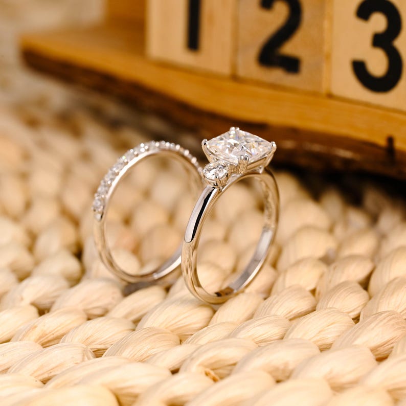 Marquise Cut Cluster Styled Lab Grown Diamond Bridal Ring Set