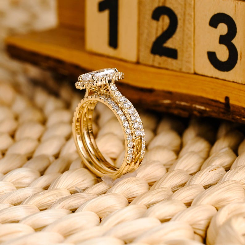 Marquise Cut Cluster Styled Lab Grown Diamond Bridal Ring Set