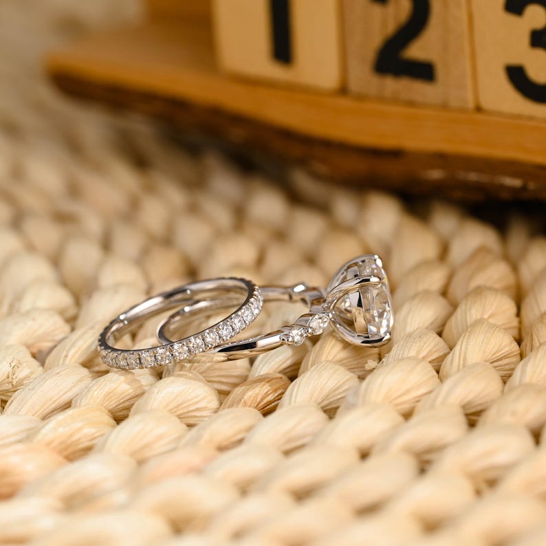 Marquise Cut Cluster Styled Lab Grown Diamond Bridal Ring Set