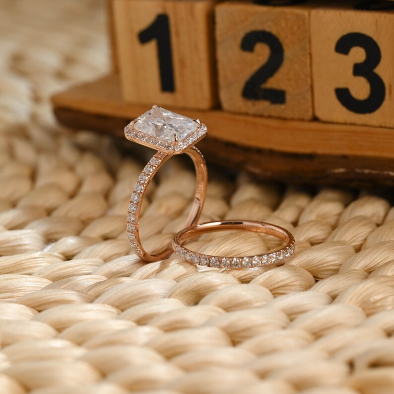 Marquise Cut Cluster Styled Lab Grown Diamond Bridal Ring Set