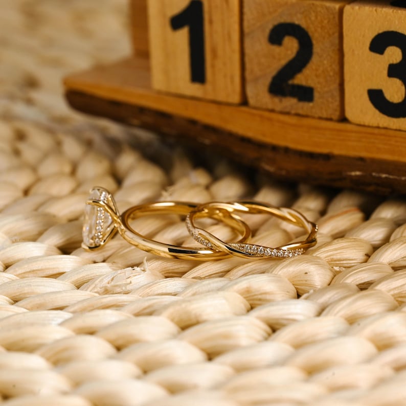 Marquise Cut Cluster Styled Lab Grown Diamond Bridal Ring Set