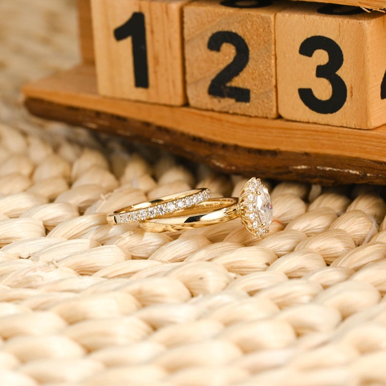 Marquise Cut Cluster Styled Lab Grown Diamond Bridal Ring Set