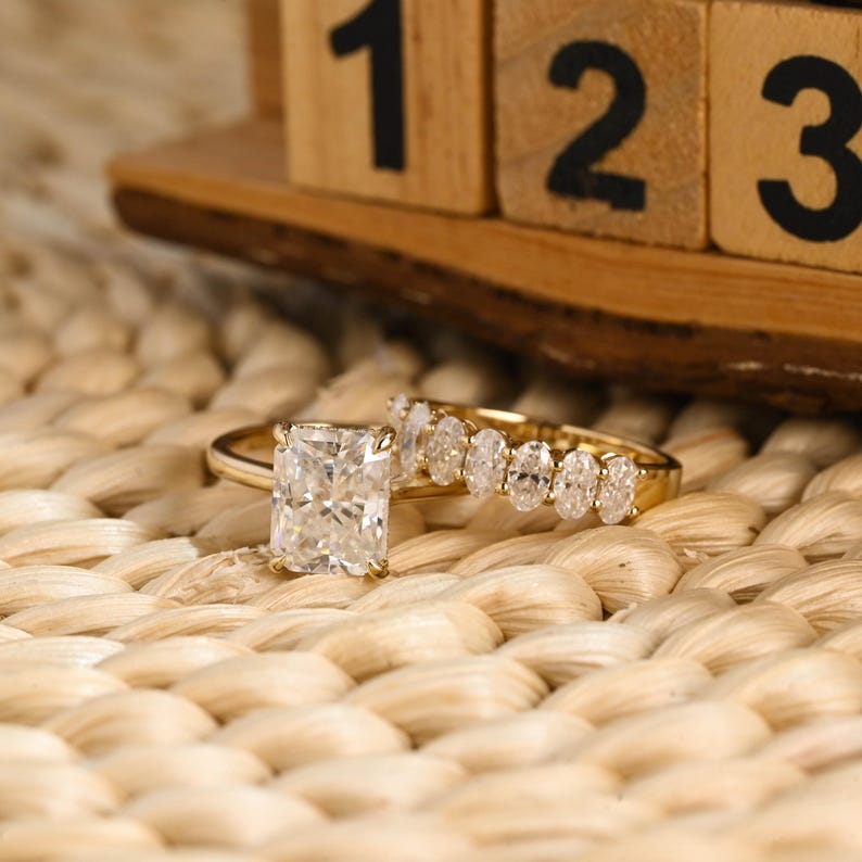 Marquise Cut Cluster Styled Lab Grown Diamond Bridal Ring Set