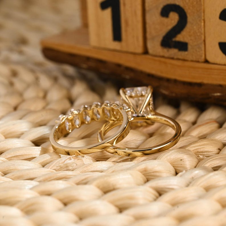 Marquise Cut Cluster Styled Lab Grown Diamond Bridal Ring Set