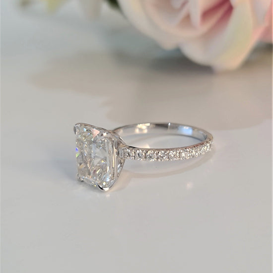 4.0 CT Cushion Solitaire CVD F/VS1 Diamond Engagement Ring 3