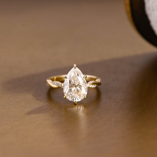 2 CT Round Three Stones Lab Grown Diamond Engagement Ring