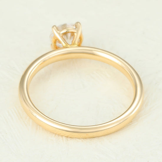 0.41 CT Round Shaped Moissanite Solitaire Engagement Ring 4
