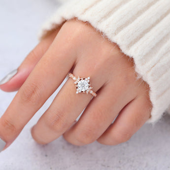 0.90 CT Round Shaped Moissanite Vintage Engagement Ring 2