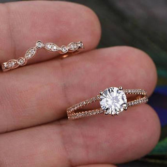 1.0 CT Round Cut Solitaire Split Shank Moissanite Bridal Ring Set 2