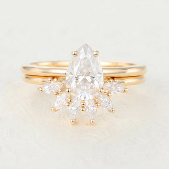 1.50 CT Pear Moissanite Solitaire Bridal Ring Set 1