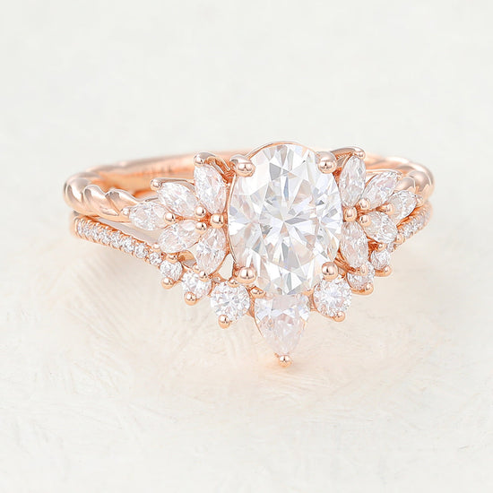 1.33 CT Oval Moissanite Cluster Bridal Ring Set 4