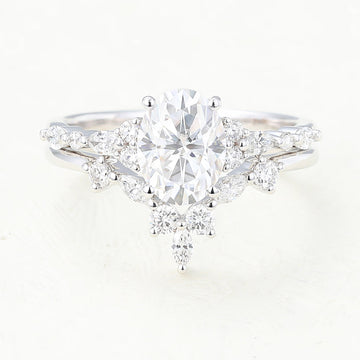 1.33 CT Oval Moissanite Cluster Bridal Ring Set 1
