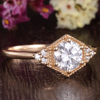 1.60 CT Round Cut Vintage Art Deco Moissanite Engagement Ring 4