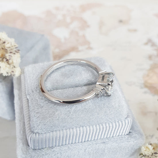 1.0 CT Round Five Stones CVD E/VS1 Diamond Engagement Ring 4