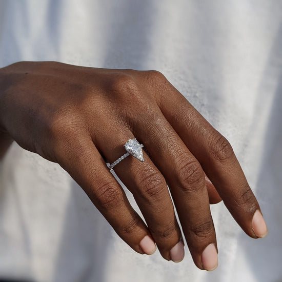 1.7 CT Pear Solitaire CVD G/VS2 Diamond Engagement Ring 9