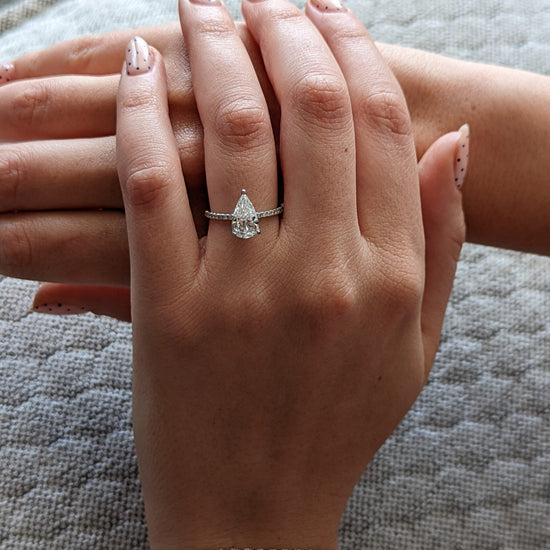 1.7 CT Pear Solitaire CVD G/VS2 Diamond Engagement Ring 3