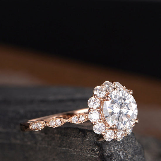 1.0 CT Round Cut Halo Moissanite Engagement Ring 3