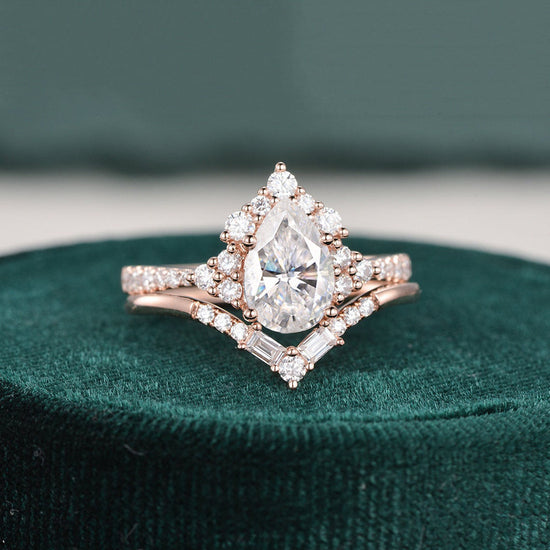 1.50 CT Pear Cut Cluster Art Deco Moissanite Bridal Ring Set 3