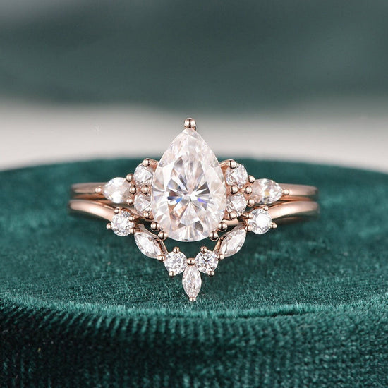 1.50 CT Pear Cut Cluster Moissanite Bridal Ring Set 5