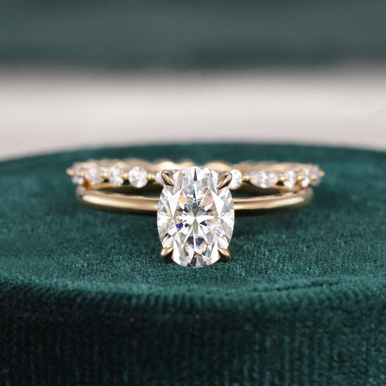 1.50 CT Oval Cut Solitaire Moissanite Bridal Ring Set 4