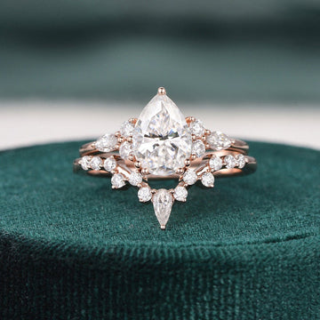 1.50 CT Pear Cut Cluster Moissanite Bridal Ring Set 1