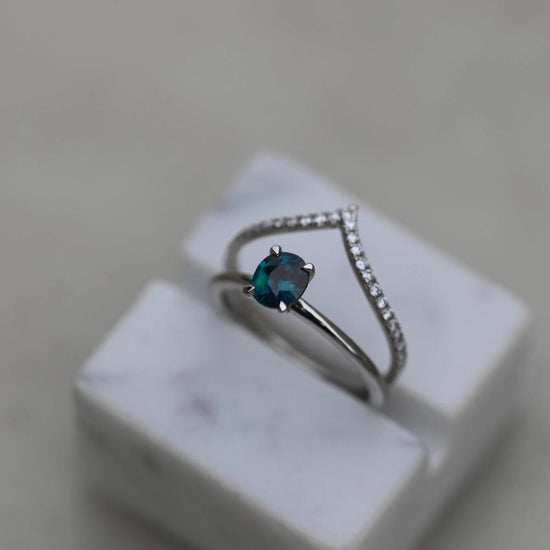 0.225 CT Round Curved CVD EF/VS Diamond Wedding Band 8