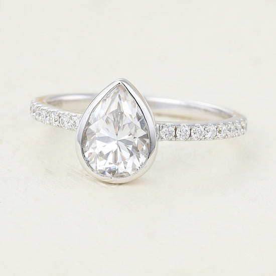 1.0 CT Pear Shaped Moissanite Pave Setting Engagement Ring 3