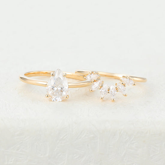 1.50 CT Pear Moissanite Solitaire Bridal Ring Set 6