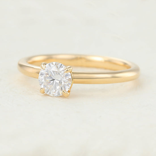 0.41 CT Round Shaped Moissanite Solitaire Engagement Ring 3