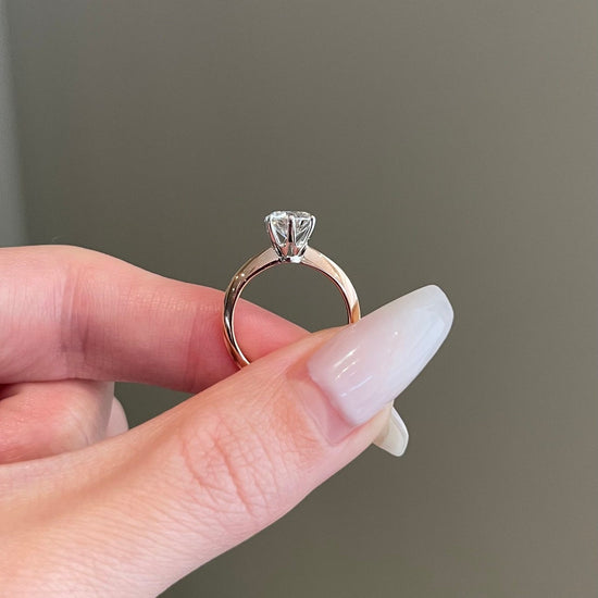 1.0 CT Round Shaped Moissanite Solitaire Engagement Ring 4