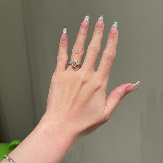 2.0 CT Heart Shaped Moissanite Solitaire Engagement Ring 3