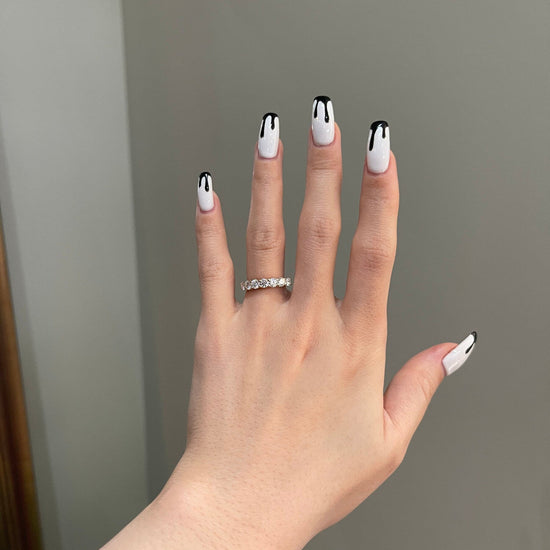 1.40 TCW Round Shaped Moissanite Five Stones Wedding Band 2