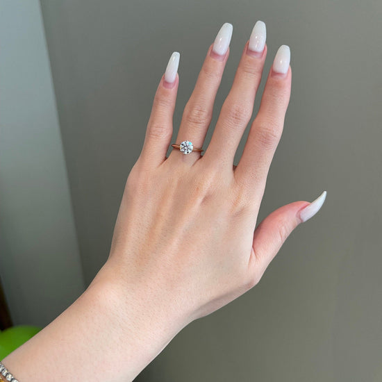 1.0 CT Round Shaped Moissanite Solitaire Engagement Ring 2