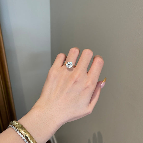 3.0 CT Round Shaped Moissanite Solitaire Engagement Ring 3