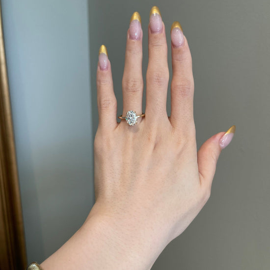 3.0 CT Oval Shaped Moissanite Solitaire Engagement Ring 2