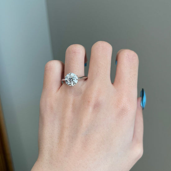 3.0 CT Round Shaped Moissanite Solitaire Engagement Ring 1