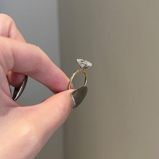 3.50 CT Oval Shaped Moissanite Solitaire Engagement Ring 5