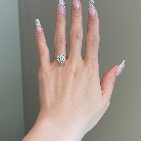 3.50 CT Round Shaped Moissanite Solitaire Engagement Ring 2