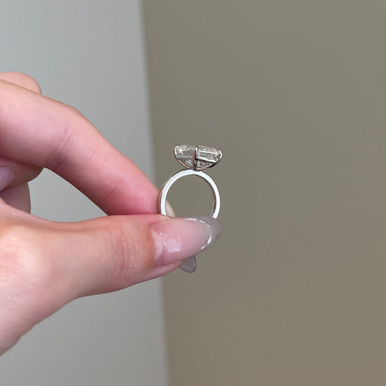 5.0 CT Emerald Shaped Moissanite Solitaire Engagement Ring 4