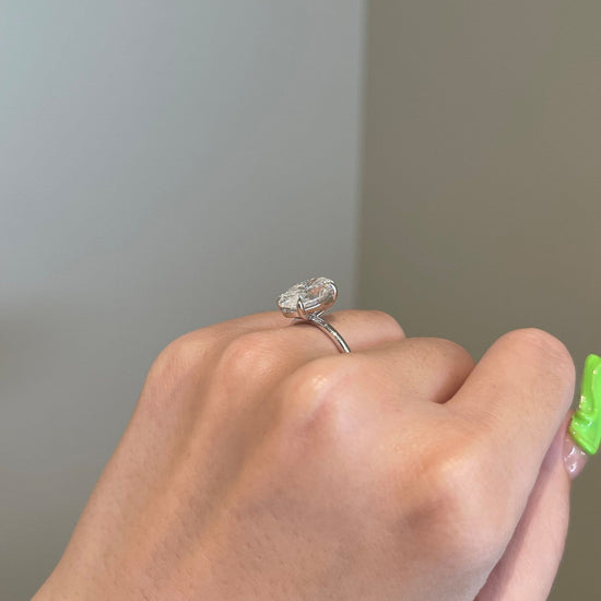 4.0 CT Oval Shaped Moissanite Solitaire Engagement Ring 4