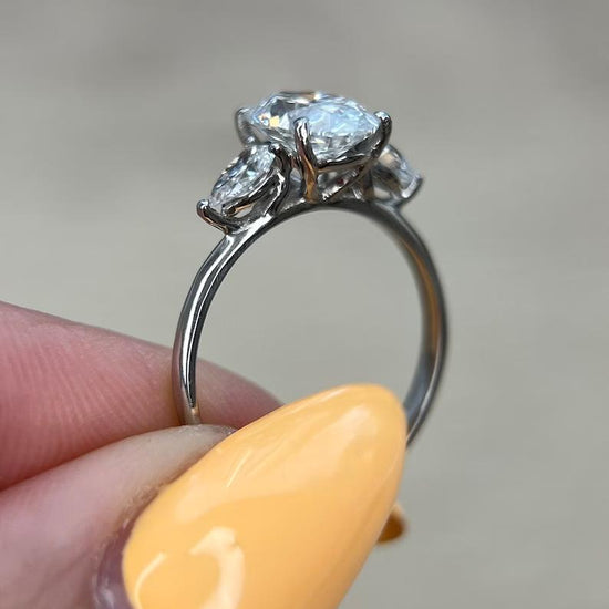 1.50 CT Oval Three Stones CVD E/VS2 Diamond Engagement Ring 4