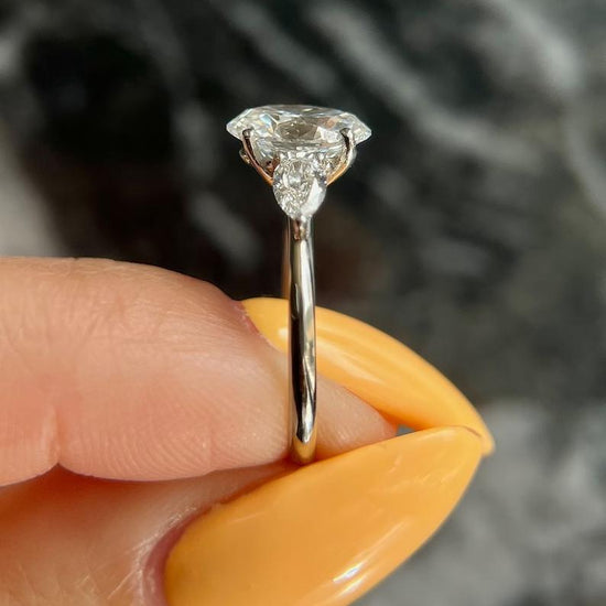 1.50 CT Oval Three Stones CVD E/VS2 Diamond Engagement Ring 5
