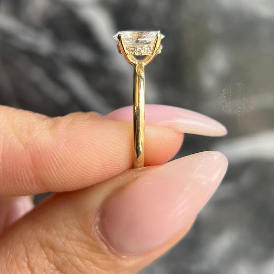 1.0 CT Oval Hidden Halo CVD E/VS2 Diamond Engagement Ring 4