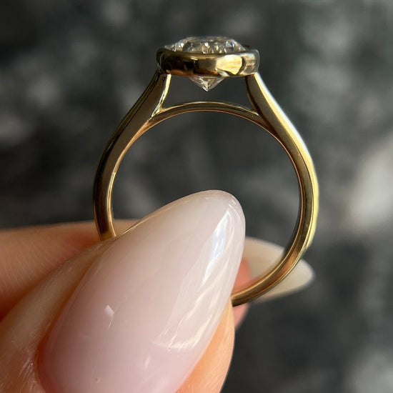 2.0 CT Oval Bezel Solitaire CVD F/VS1 Diamond Engagement Ring 4