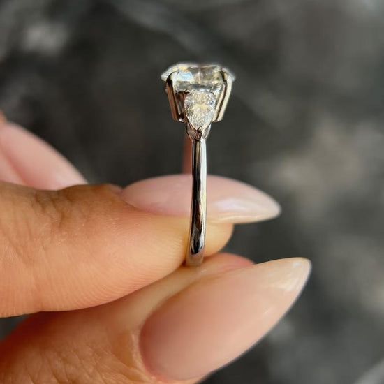 2.0 CT Round Three Stones CVD E/VS1 Diamond Engagement Ring 3