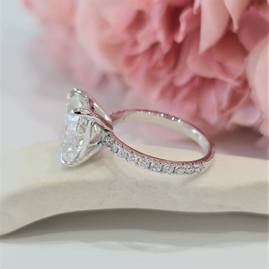 4.0 CT Cushion Solitaire CVD G/VS2 Diamond Engagement Ring 3