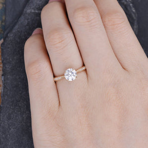 1.0 CT Round Cut Solitaire Moissanite Engagement Ring 2